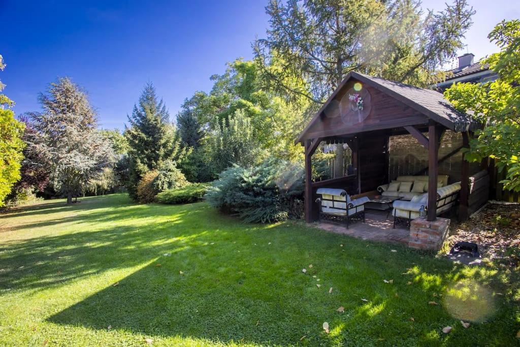 7 Bedroom Secluded Villa Close To Prague Ricany  Exterior photo