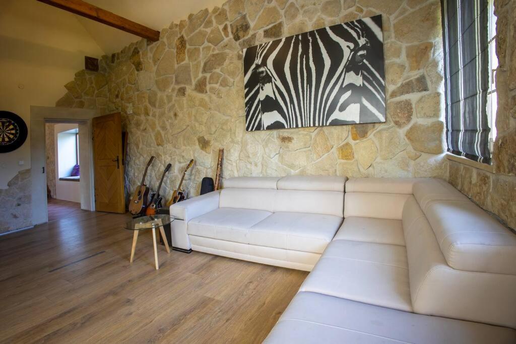 7 Bedroom Secluded Villa Close To Prague Ricany  Exterior photo